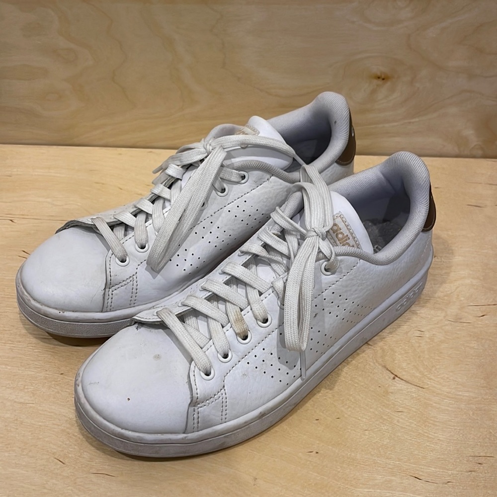 Women’s Adidas Cloudfoam shoes